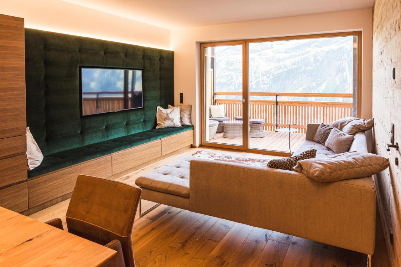 Landhaus Bergblicksuite Top11 Дамулс Екстериор снимка
