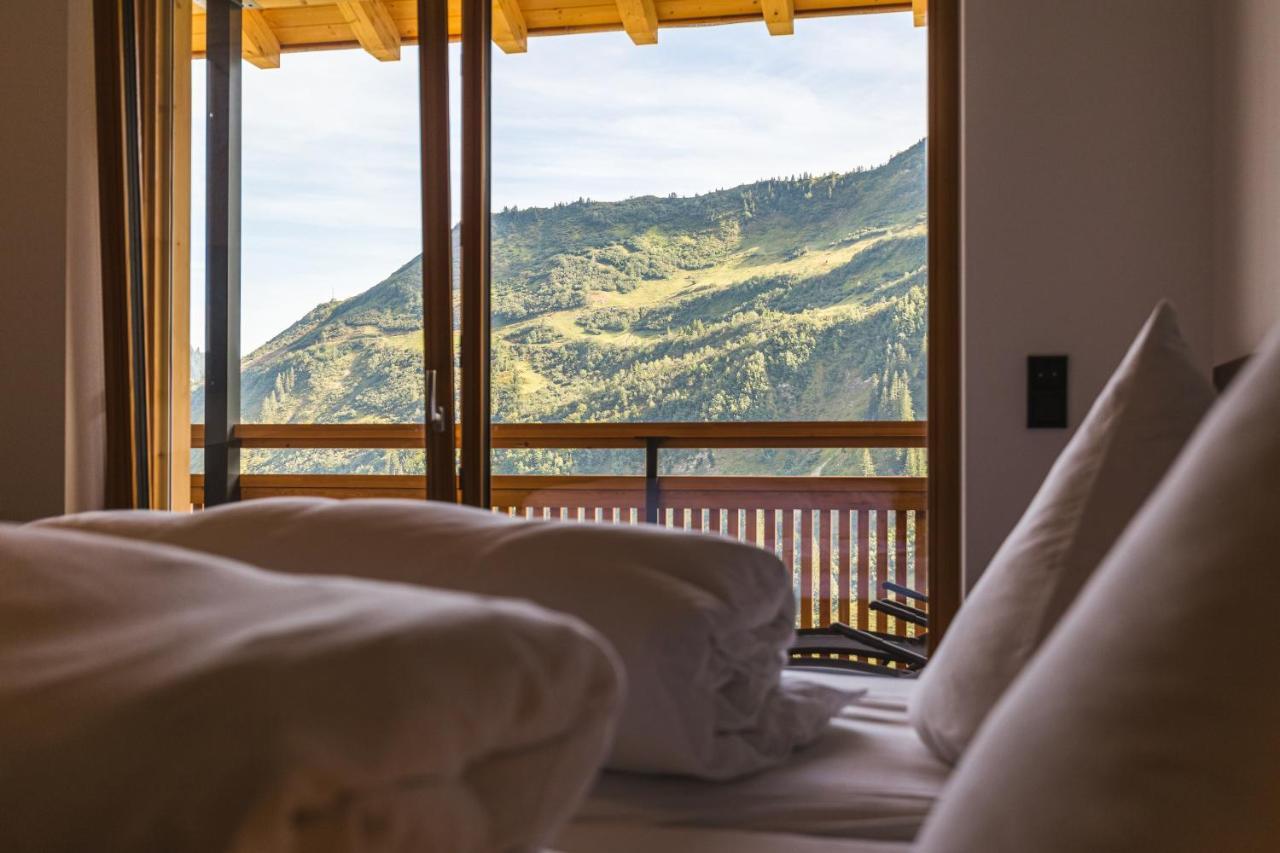 Landhaus Bergblicksuite Top11 Дамулс Екстериор снимка